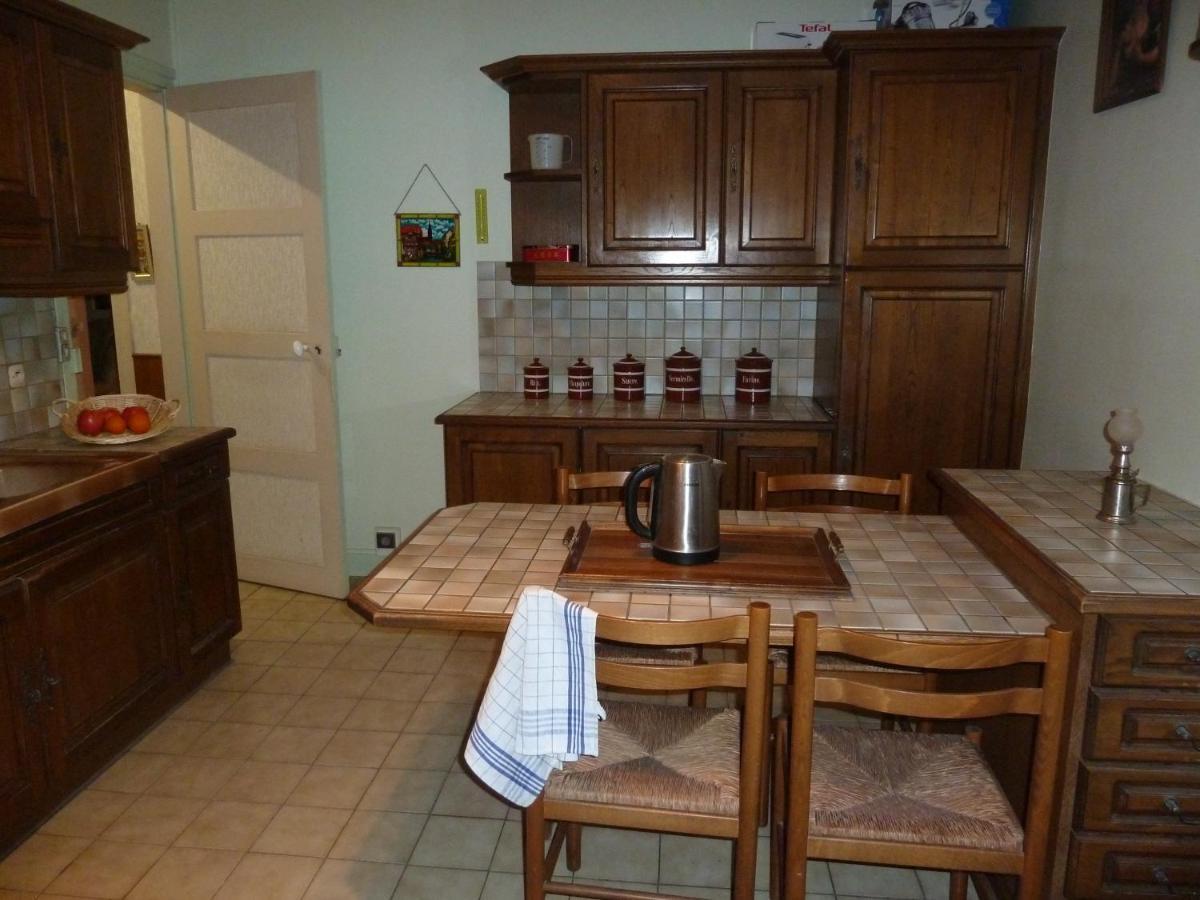 Chambres D'Hotes Gobillon Мантенон Екстериор снимка