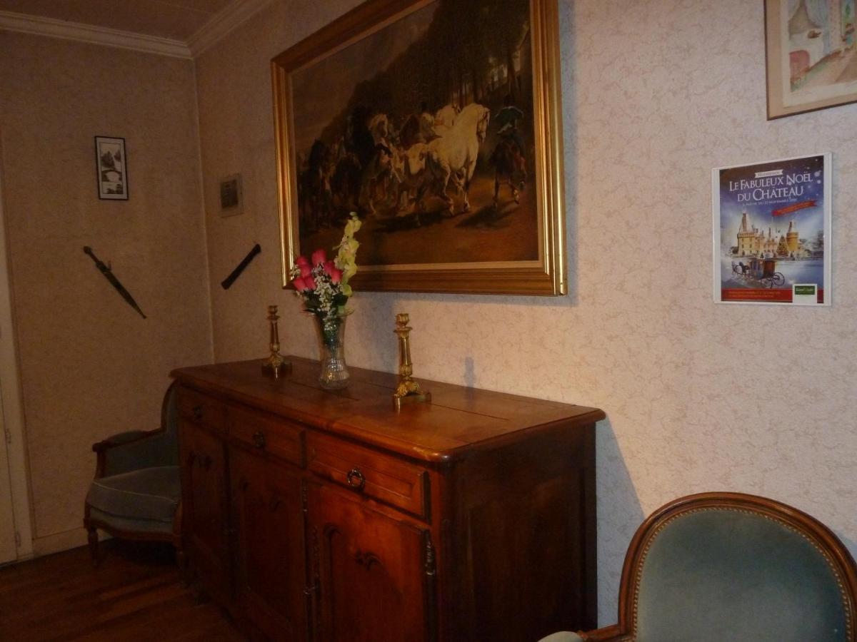 Chambres D'Hotes Gobillon Мантенон Екстериор снимка