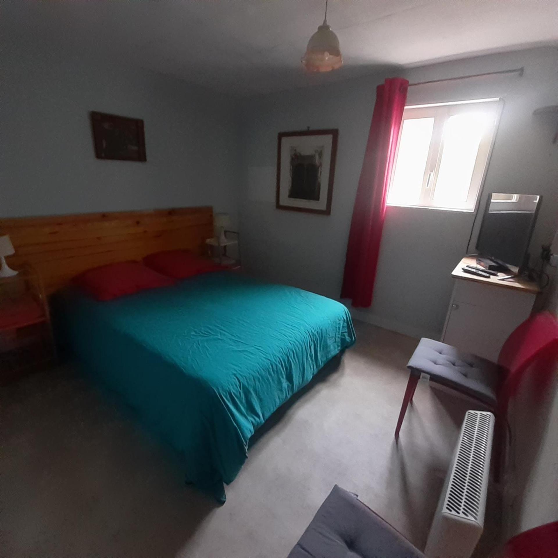 Chambres D'Hotes Gobillon Мантенон Екстериор снимка